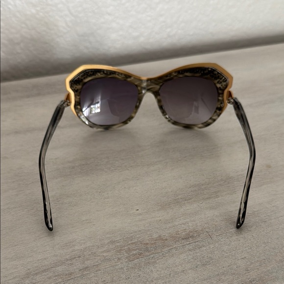 Authentic Roberto Cavalli Taygeta Elegant Gold and Brown Sunglasses - Picture 6 of 13